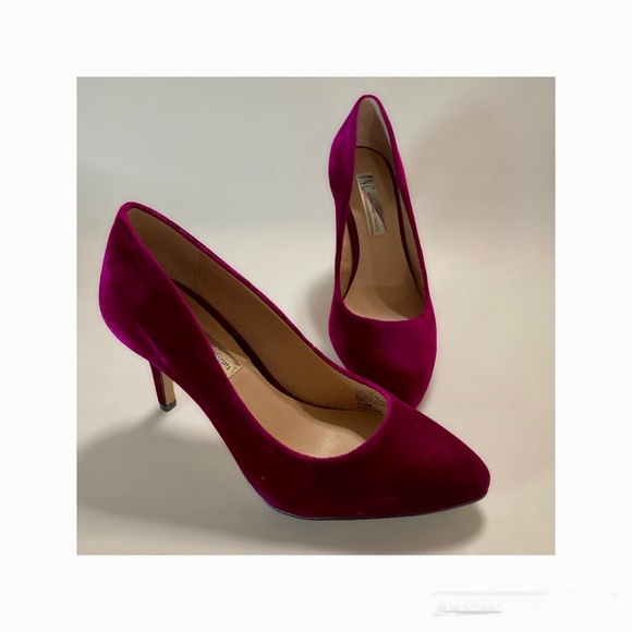 INC Int’l Fuschia Velvet Pumps Heeled Pump Size 5.5 New Condition - Picture 1 of 7